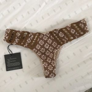 Acacia Chuns Bottoms Size Large